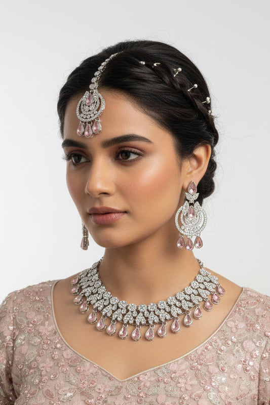 Pink elegance: necklace set