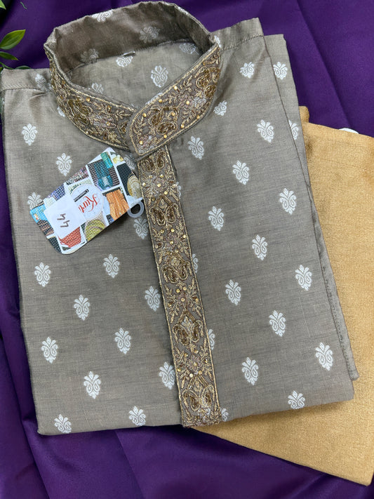 C8B934B4-7B45-4EFF-A258-0D52BD665FFA - Kurti Connection USA