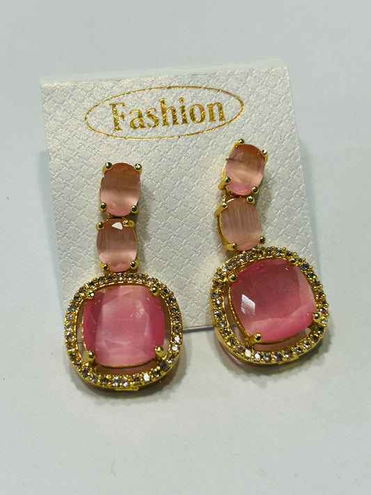 Earrings with golden polish